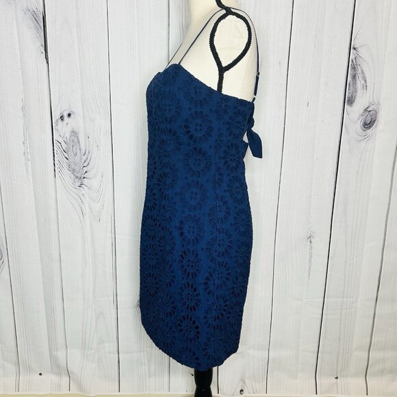 NWT Lilly Pulitzer Shelli True Navy Pinwheel Eyelet Mini Dress - Sz 6 - Picture 4 of 11